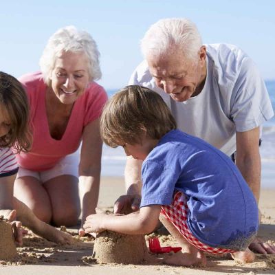 SETTEMBRE NONNI IN VACANZA CON I NIPOTI